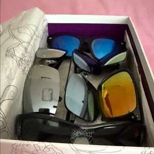 Stylish Sunglasses Set with Blue and Yellow Lenses